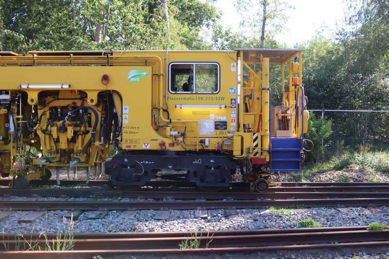 BAM Stopmachine met het fabrieksnummer 1214 en het UIC-nummer 99 84 942 8 702-7.